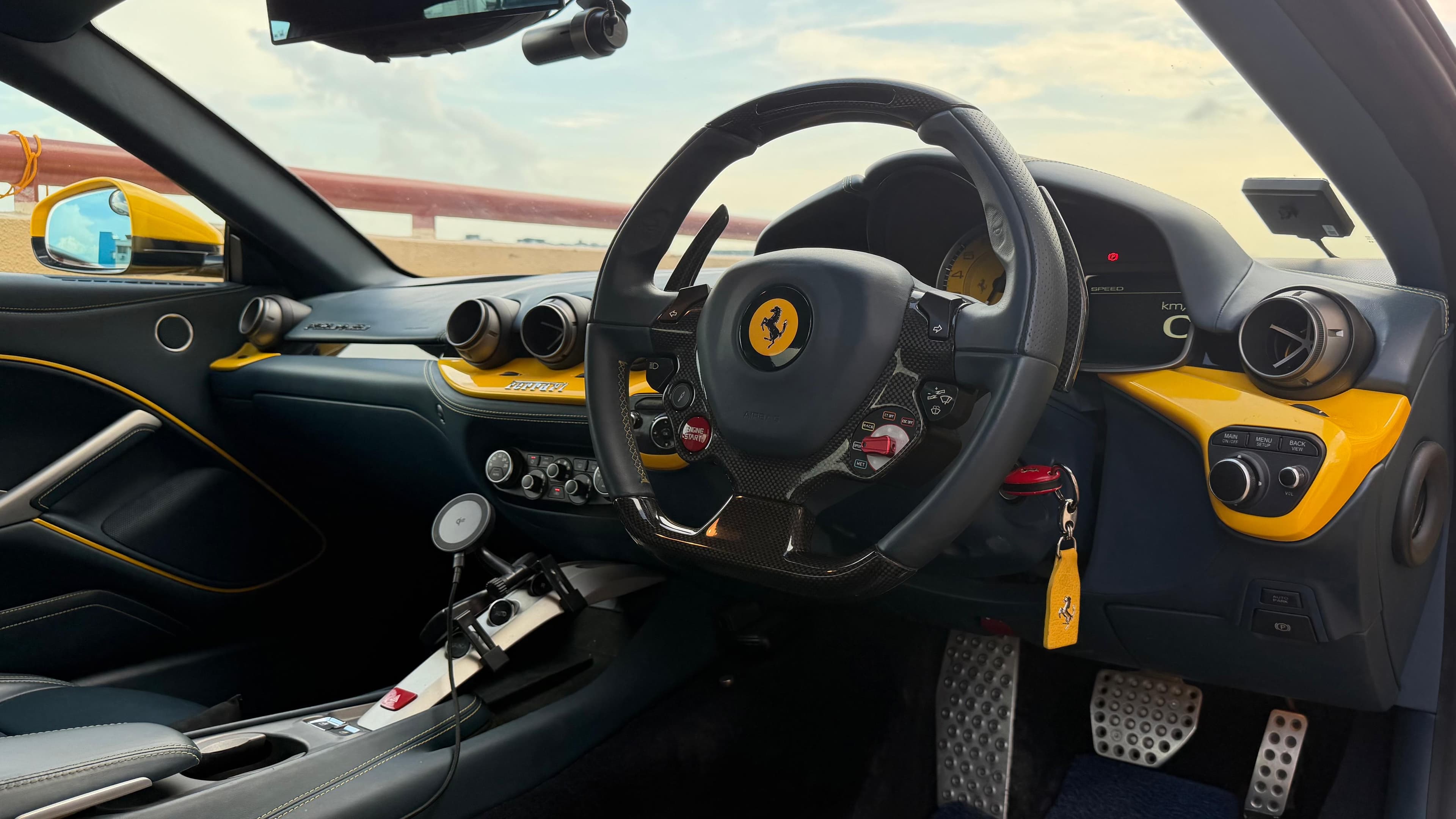 Ferrari F12 photo 6